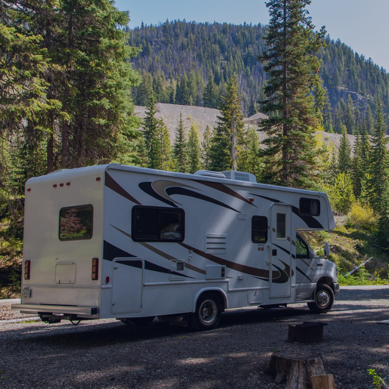 Hoe lang gaat een camper accu mee?